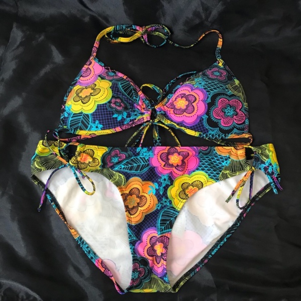 RARE BODY GLOVE FLOWER POWER COLORFUL BIKINI WOW!